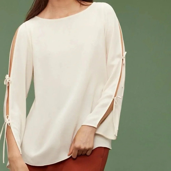 Aritzia Tops - Aritizia Wilfred Top